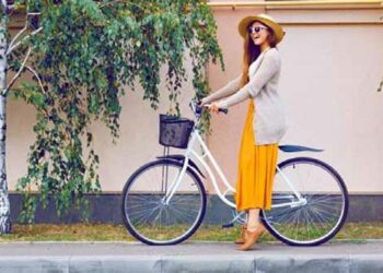 You can look taller than what you are. Just follow these 6 simple style tricks